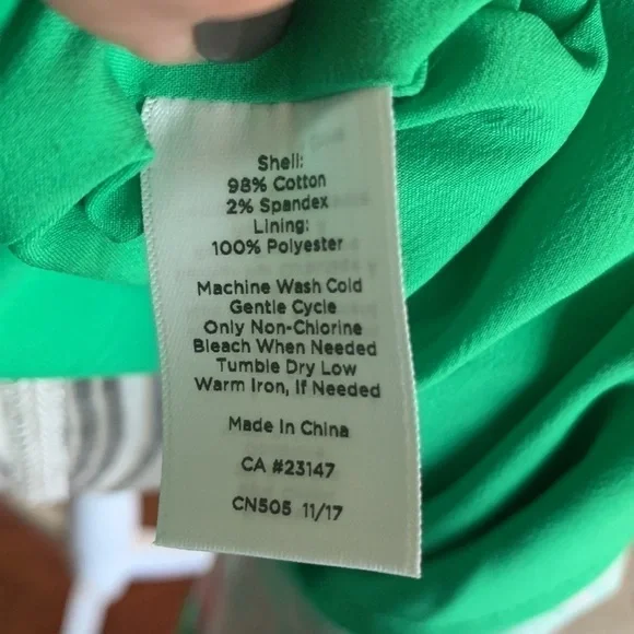 Talbots Vibrant Floral Sheath Style Ruffled Hemline Size 14W Dress - Picture 5 of 5